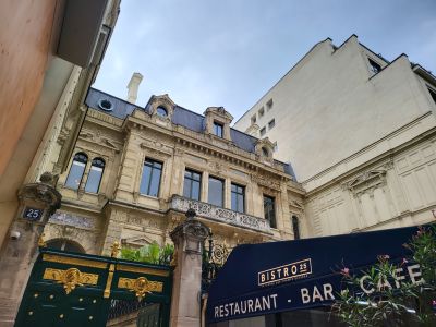 Bistro 25