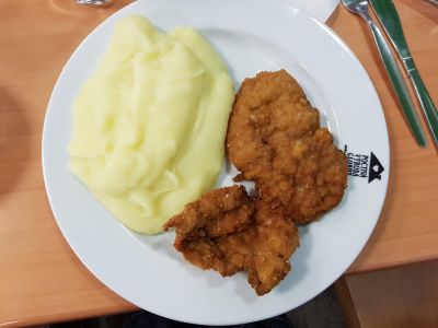 Globus Hypermarket